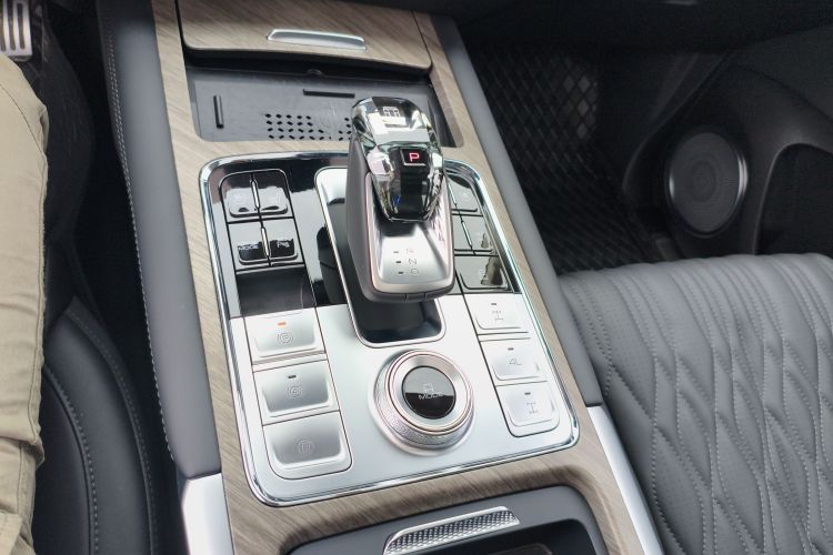 坦克500新能源 2025款 Hi4-Z中控内饰18