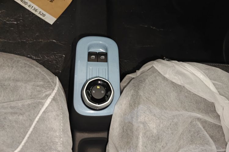 吉利银河 2024款 熊猫mini 200km 耐力熊局部细节18