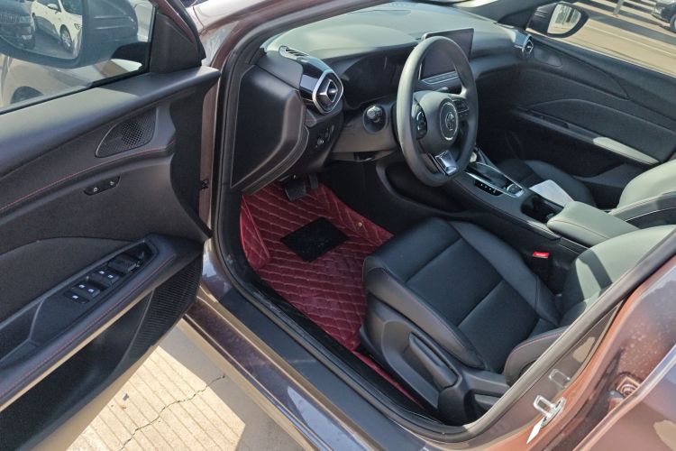 名爵 MG5 2025款 180DVVT 全球豪华版中控内饰20