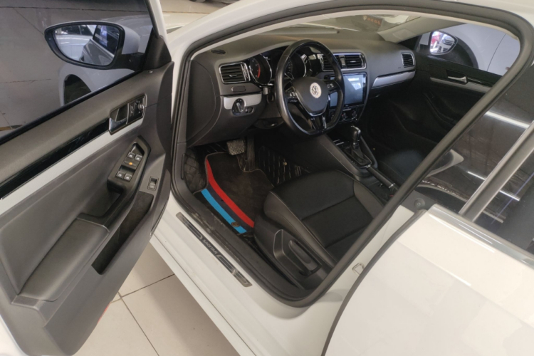 大众 速腾 2018款 280TSI DSG熠动版中控内饰7003