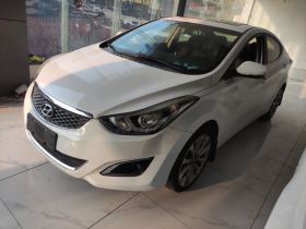 现代 朗动 2016款 1.6L 自动尊贵型