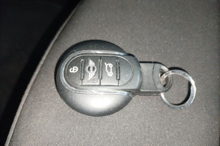 MINI 2016款 1.5T COOPER中控内饰7001