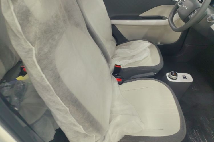 吉利汽车 熊猫 2025款 210km 元气熊局部细节41