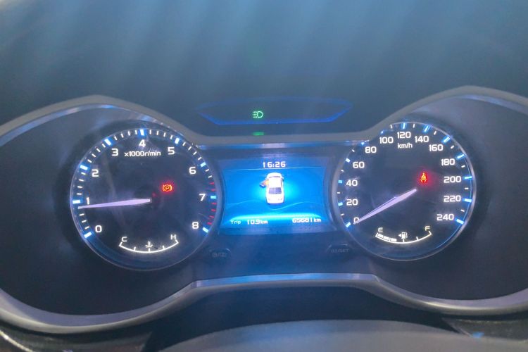 吉利汽车 帝豪 2017款 三厢百万款 1.5L 手动向上版中控内饰14