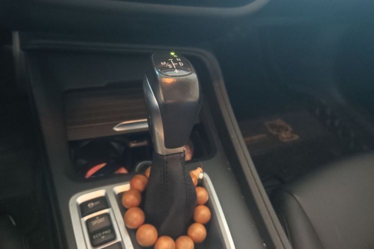 宝马1系 2018款 118i 时尚型中控内饰18