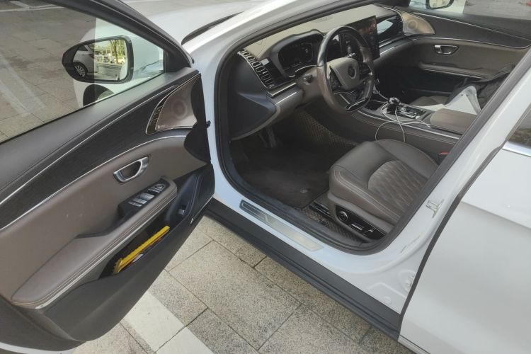 比亚迪 汉 2020款 EV 超长续航版尊贵型中控内饰7003