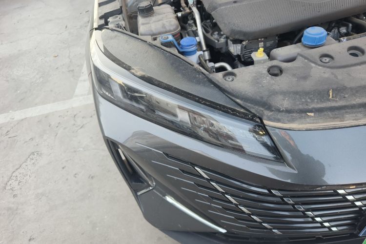 长安 逸动 2024款 1.5T GDI自动 旗舰型车身外观8