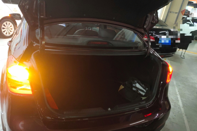 起亚K3 2013款 1.6L 自动GLS局部细节23