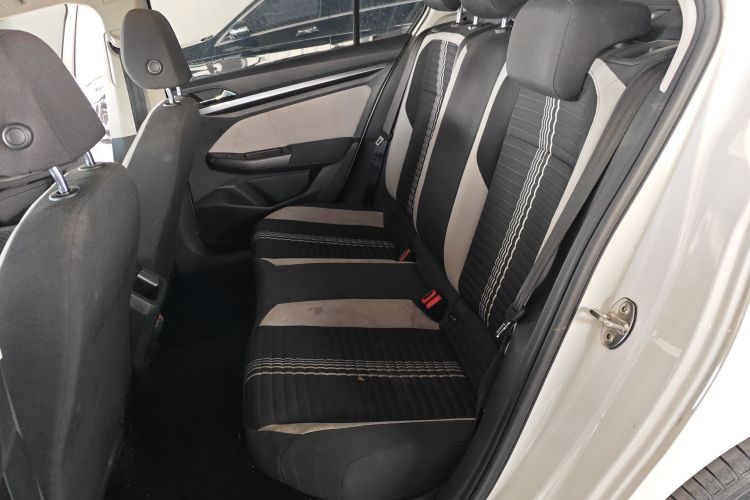 大众 宝来 2023款 200TSI DSG畅行版中控内饰7004