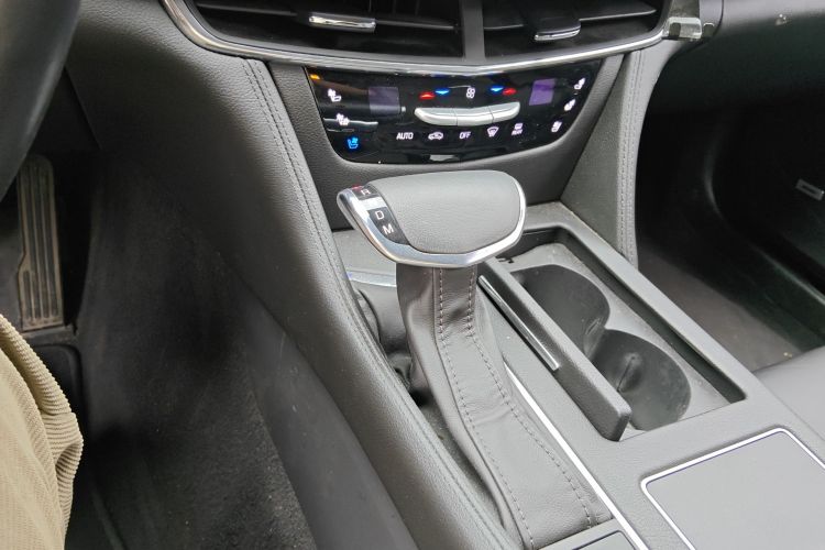 凯迪拉克CT6 2017款 28T 豪华型局部细节18