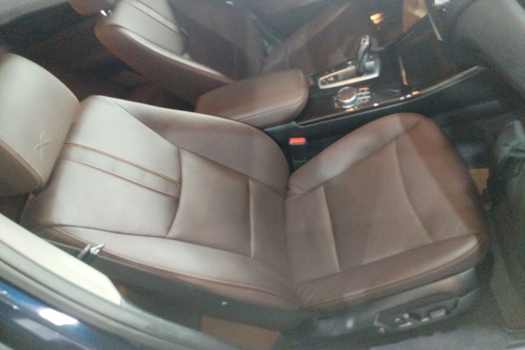 宝马X4 2014款 xDrive20i X设计套装局部细节41