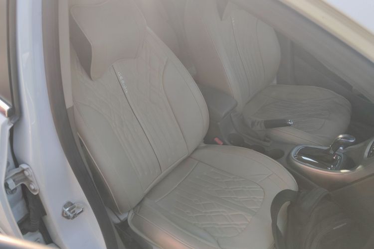 别克 英朗 2013款 GT 1.6L 自动时尚版局部细节41