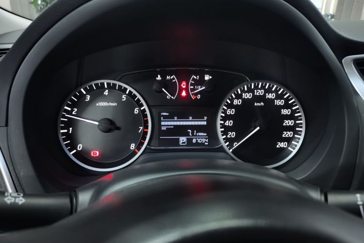 日产 轩逸 2021款 经典 1.6XL CVT豪华版中控内饰14