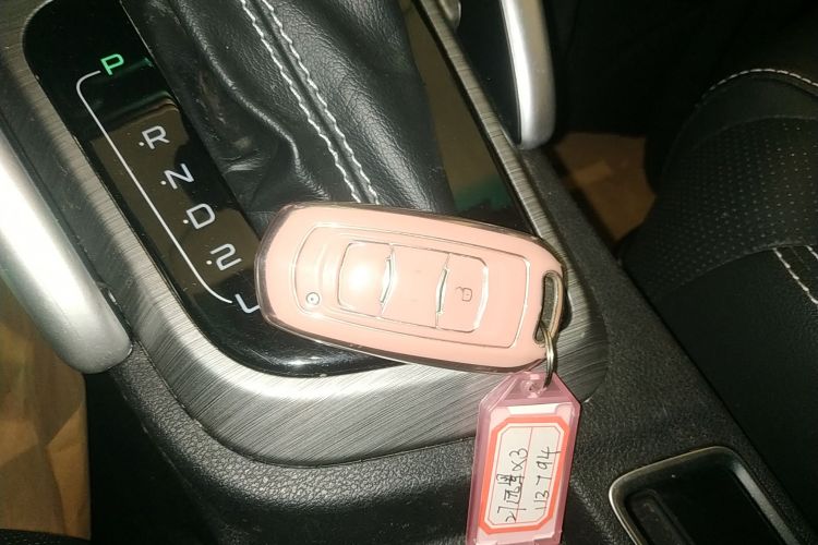 吉利汽车 远景X3 2017款 1.5L 自动尊贵型中控内饰11