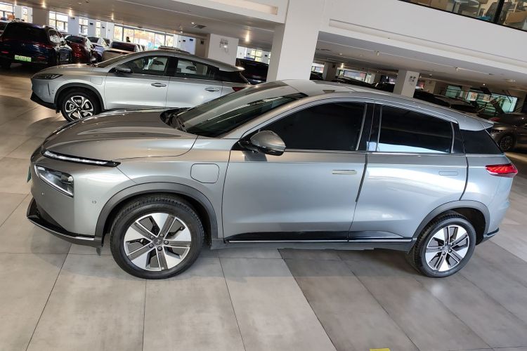 小鹏G3 2021款 G3i 520N车身外观4