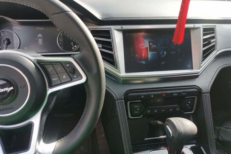 众泰 大迈X7 2017款 1.8T DCT尊贵型中控内饰16