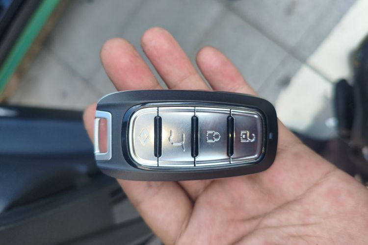 林肯大陆 2020款 2.0T 两驱MONO限量尊耀版 MONO BLACK中控内饰11