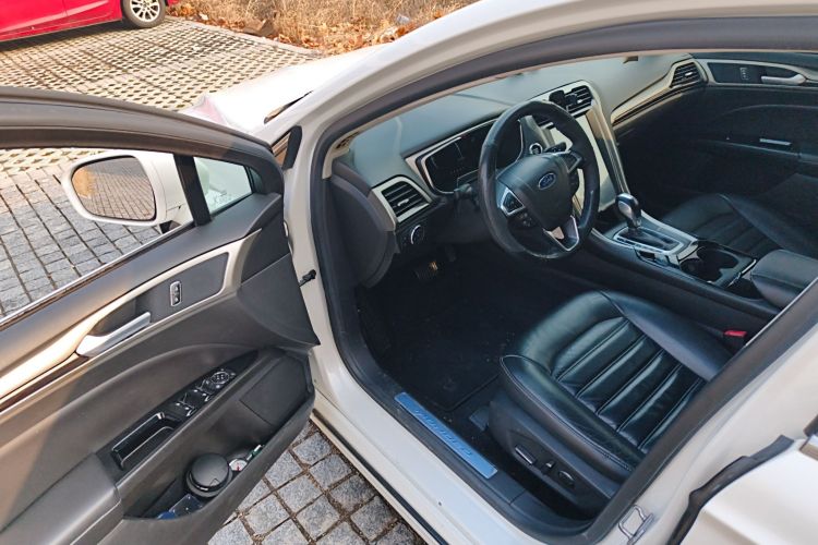 福特 蒙迪欧 2013款 2.0L GTDi200时尚型中控内饰20