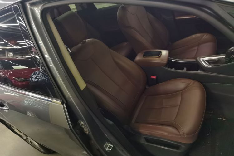 别克GL6 2019款 18T 6座互联豪华型 国V局部细节41