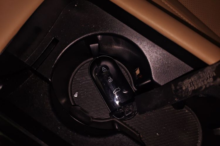 鸿蒙智行 问界M7 2022款 1.5T 四驱豪华版中控内饰7001