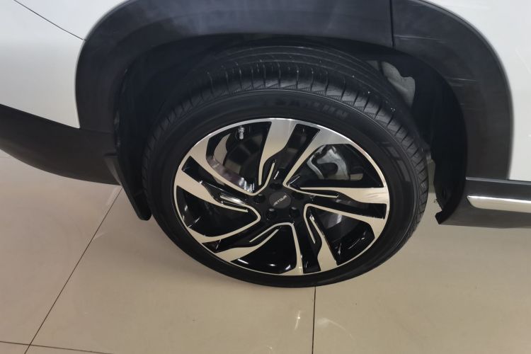 捷途X90 2019款 1.5T DCT智享型 6座 国VI车身外观6008