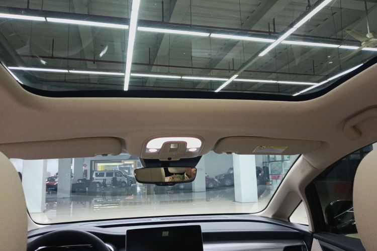 比亚迪 宋MAX新能源 2019款 DM 1.5T 智联致耀型 6座 国VI中控内饰22