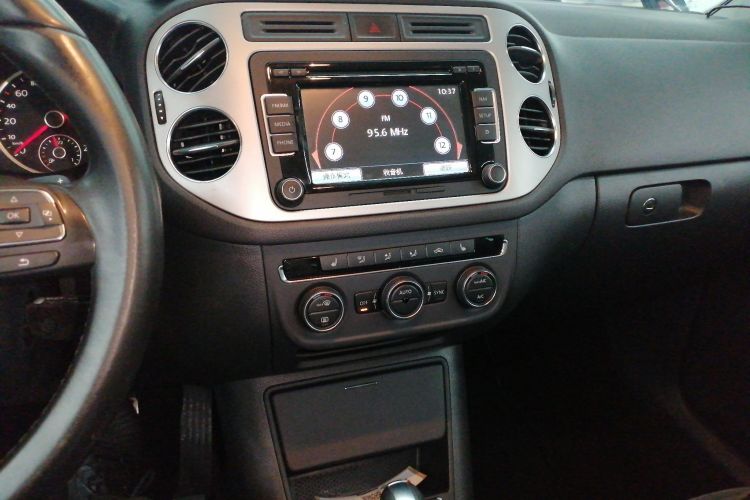 大众 途观 2013款 1.8TSI 自动四驱豪华型局部细节16