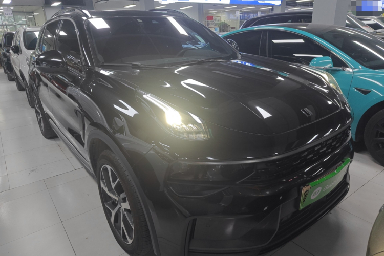 领克01 EM-P 2021款 1.5TD PHEV Halo车身外观3