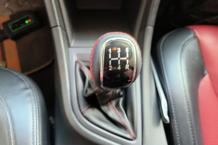 奇瑞 艾瑞泽5 2017款 SPORT 1.5T 手动豪华版局部细节18