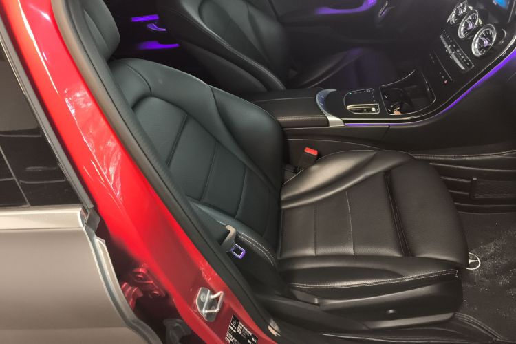 奔驰C级 2019款 改款 C 260 L 运动版局部细节41