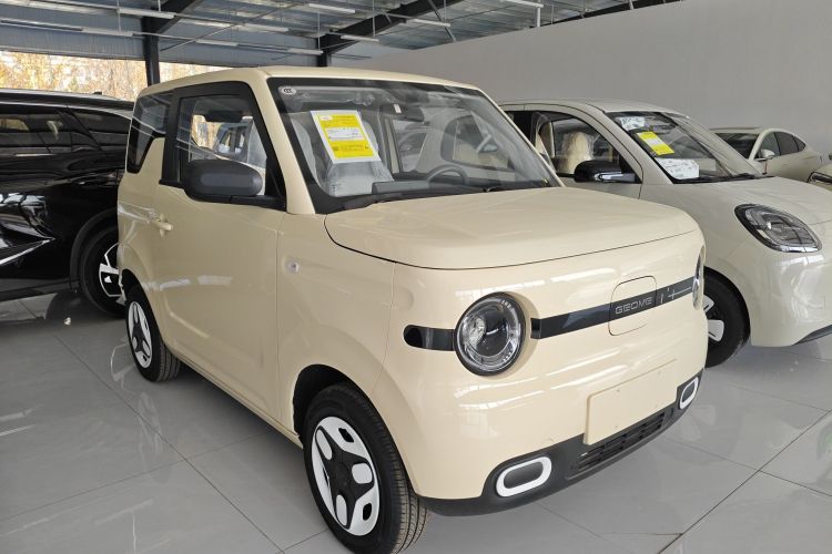 吉利银河 熊猫 2025款 210km 元气熊车身外观3