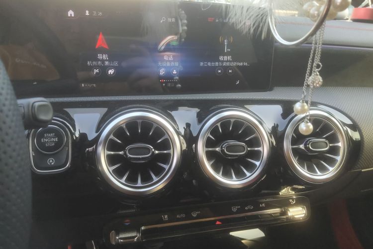 奔驰CLA 2021款 CLA 200中控内饰16