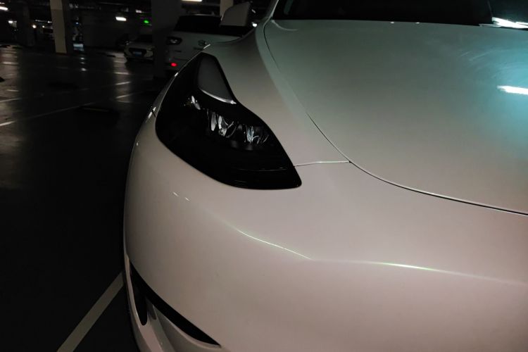 特斯拉 Model Y 2024款 后轮驱动版车身外观8