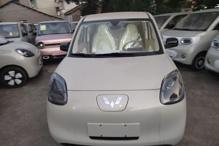 五菱汽车 宏光MINIEV 2025款 四门版 进阶款车身外观2