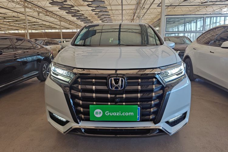 本田 艾力绅 2024款 2.0L e:HEV 豪华版车身外观2