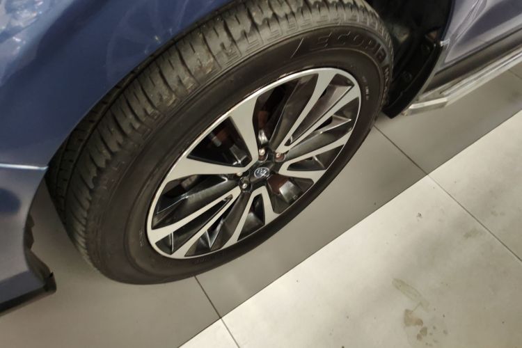 斯巴鲁 森林人 2018款 2.0i 豪华导航版车身外观35