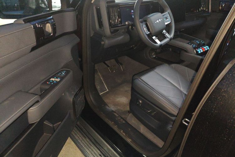 方程豹 豹5 2025款 天神智驾Ultra版中控内饰7003