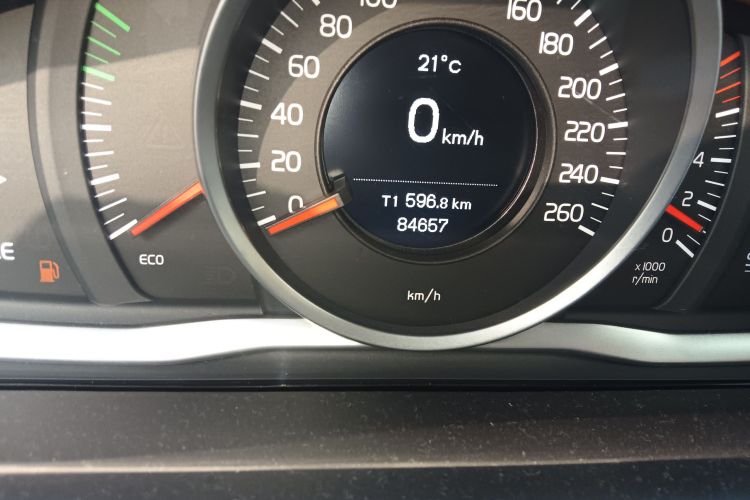 沃尔沃XC60 2015款 T5 智进版中控内饰15