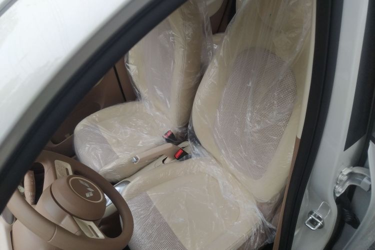 五菱汽车 宏光MINIEV 2025款 四门版 臻享+款中控内饰19