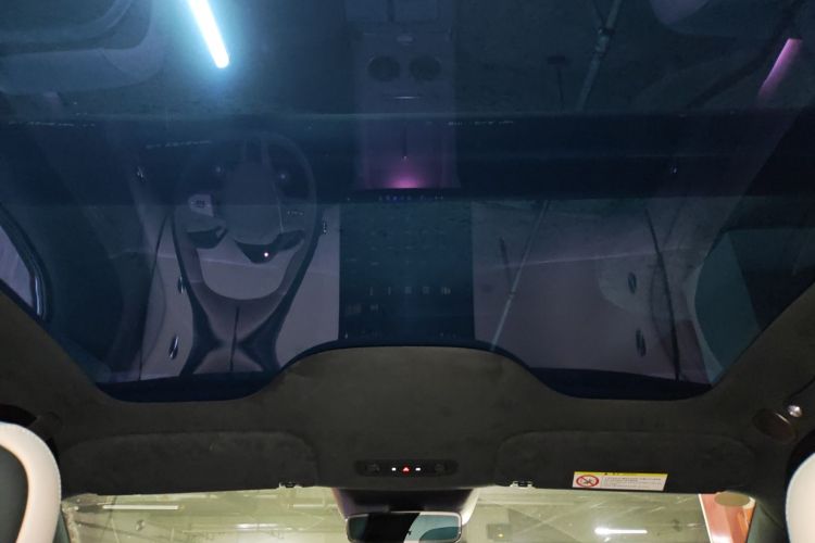 小米汽车 小米YU7 2025款 超长续航高性能四驱Max版中控内饰22