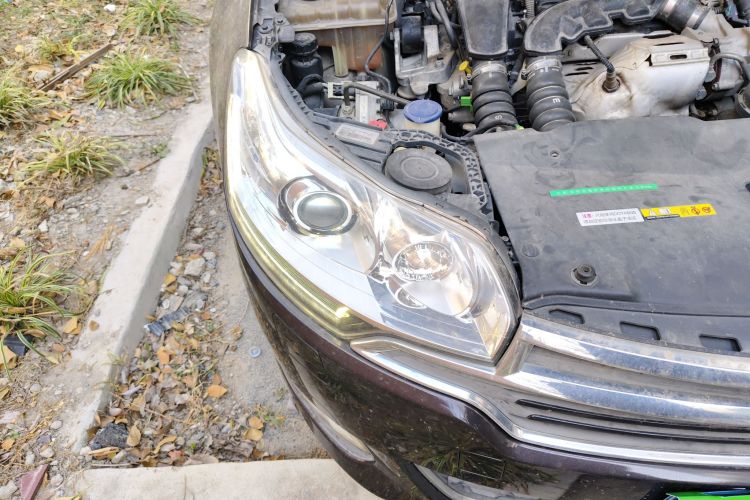 雪铁龙C5 2014款 1.6T 自动尊贵型车身外观8