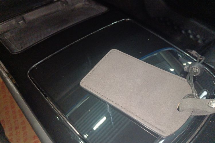 小鹏P7 2021款 480N中控内饰11