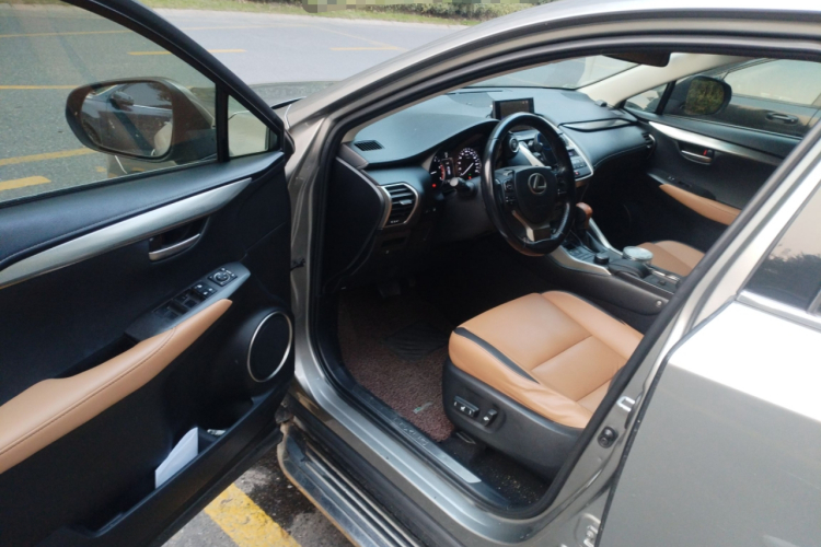 雷克萨斯NX 2015款 200t 全驱 锋尚版中控内饰20