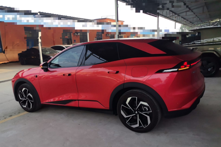 深蓝汽车 深蓝S07 2024款 215Max 乾崑智驾ADS SE增程版车身外观4