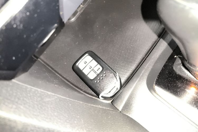 本田 思域 2019款 220TURBO CVT劲擎版 国VI中控内饰7001