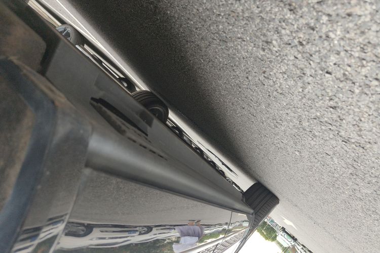 红旗E-HS9 2021款 460km 旗享版 六座局部细节9002