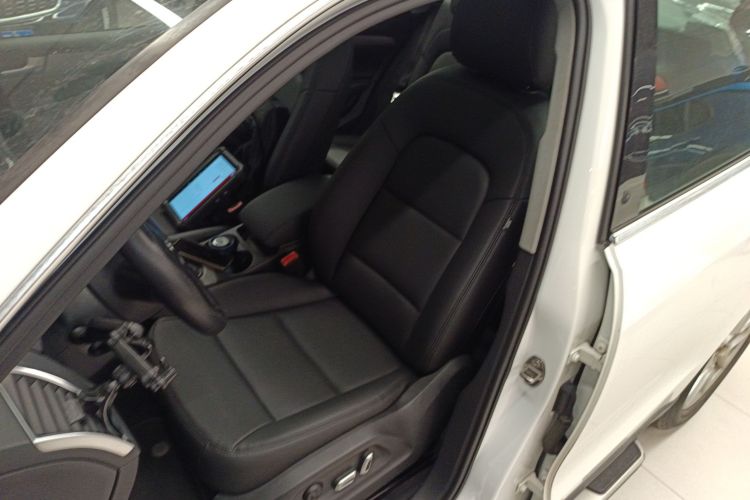 奥迪Q5 2016款 40 TFSI 进取型中控内饰19