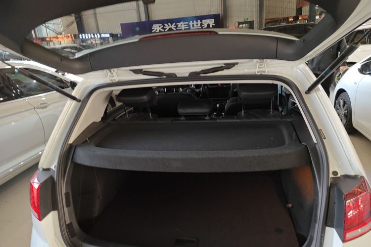 大众 高尔夫 2020款 280TSI DSG舒适型机舱底盘23