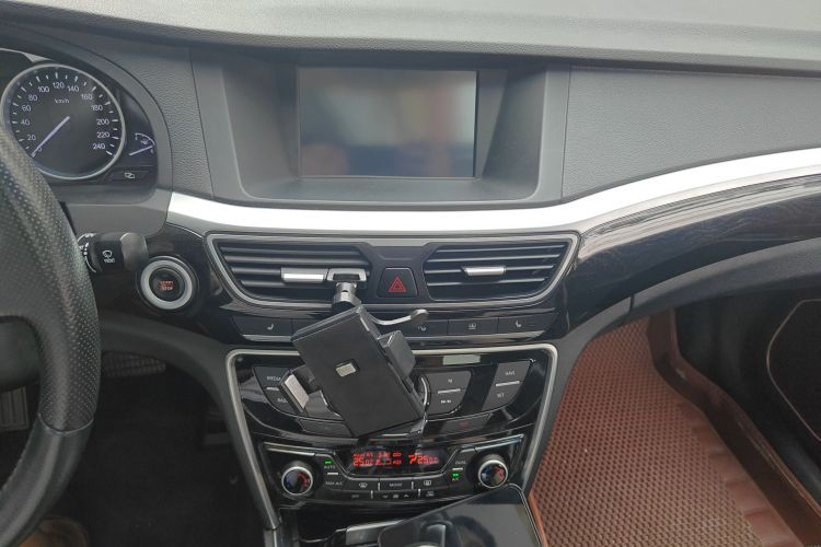 吉利汽车 博瑞 2015款 1.8T 旗舰型局部细节16