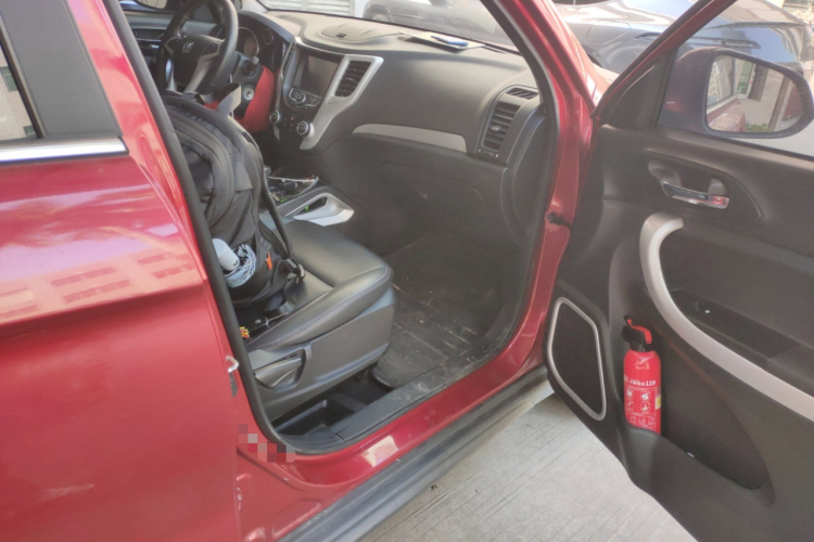 长安CS35 2016款 1.6L 自动豪华型 国IV局部细节9005